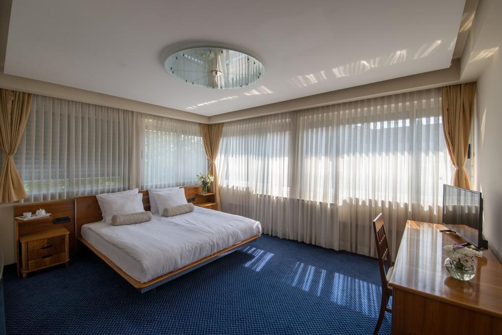 Hotel By Gastroid Ilidza Exterior photo